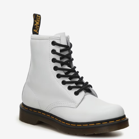 DR MARTEN BOOT - Picture 1 of 5